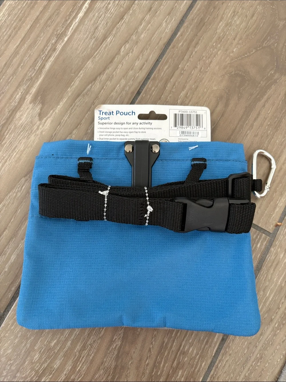 Pet Safe Dog walking sport water resistant Treat Pouch NWT
